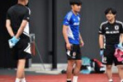 【日本代表】合宿初日は25名で開始、うち7名別メニュー　久保が練習中に左足首負傷で切り上げ