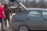 やりたい放題のロシア軍、占領地域の検問所で住民“カツアゲ”「通行料」に2万円要求！