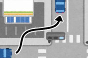 【運転】これは違反!? 無謀な「コンビニワープ」取締りは可能か？ 過去には死亡事故も！ 店側でも進む「対抗策」とは