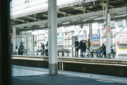 駅の電光表示板に表示された卒業生へのメッセージが感動的すぎると話題に
