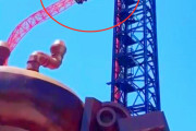 【中国】ジェットコースターが途中でストップ、乗客が逆さまのまま宙づり状態に［6/7］