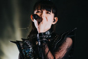 日本の女性アーティストの歌唱力ランキング ＋ BABYMETALファンって変　【海外の反応】