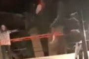 【動画】 人気プロレスラーさん、着地に失敗して両足を失う・・ 衝撃動画が流出