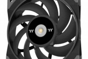 Thermaltake、Noctua対抗の静音ファン「TOUGHFAN 12」を発表