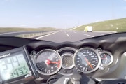 スズキ・GSX1300Rハヤブサで344km/hを記録した車載映像。