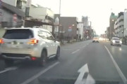 【動画】岐阜で爆走フォレスターが起こした謎の事故ドラレコ。