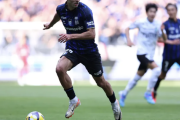 リーグ8戦2発のG大阪FWヒュメット、日本サッカーのレベルに驚き「代表チームが強いのも頷けるよ」