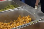 【朗報】中国の一般的な給食がこちらｗｗｗｗｗｗ