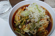 【画像】札幌駅のホームで立ち食いそば食ったら740円だった