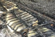 【朗報】行列が絶えないサバ弁当屋、あまりにも美味そう