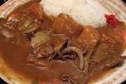 カレーライスのルーは右側やろ？