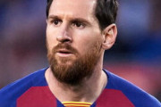 ＜メッシ＞バルサ残留を表明