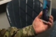 【動画】 戦死したロシア兵のスマホから親族に電話してゲラゲラ笑うウクライナ兵・・ 衝撃動画が流出