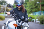 【動画】バイク女子さん、痛恨のミスをかますｗｗｗｗｗｗ