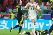 ハンガリー代表、チョボット劇的AT弾でスコットランドに勝利し3位浮上で決勝T進出に望みつなぐ！スコットランドはEURO敗退　EURO第3節（関連まとめ）
