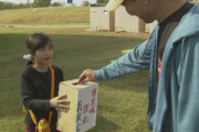 【画像】可愛い女子小学生が首里城再建のための募金活動