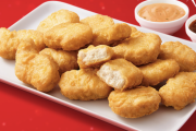 【緊急】マクドのナゲット、明後日から15ピース390円へ