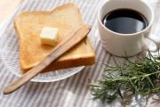 食パンとかいうバターが塗りにくすぎる食べ物