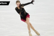 Sportsru「トゥルソワがミスにも関わらずUS International Classicで勝利。4Fで転倒、次に4S、2A-3Tをミスなく…最後の3Lz-3Tはミスなし。142.05点を獲得しFS1位、総合216.80点で1位」