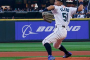 【動画有】イチロー、マリナーズ戦で始球式。この投球にはさすがのバッターも・・・