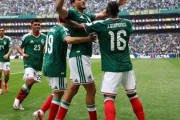 北中米W杯が開幕！レッド3枚の大荒れの試合　開催国メキシコ代表が南アフリカに2-0完勝（関連まとめ）