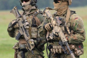 ドイツ陸軍のエリート特殊部隊KSK隊員が自宅にアサルトライフルやプラスチック爆弾を所持…軍内に右翼過激派で調査！
