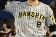 阪神　佐藤輝明 .222 8本 34打点 OPS.751←これ