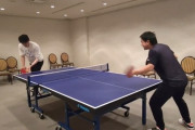 佐々木朗希と宮城、卓球を楽しむ