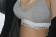 【画像】Calvin Kleinの有効活用がこちらｗｗｗｗｗｗｗｗｗｗｗ