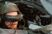 戦車の外部視察にバーチャルヘッドセットを導入！