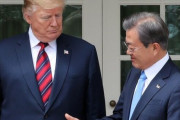 トランプ「文大統領の相手をするのが嫌だ、韓国人はひどい連中だ…安倍とはゴルフをする良い関係」＝韓国の反応