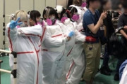 【画像あり】韓国人「日本は本当に狂った国ですね」日本で行われているアイドルとの握手会がマジでヤバ過ぎる‥　韓国の反応