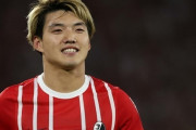 日本代表MF堂安律、ELオリンピアコス戦で負傷か？シュトライヒ監督「病院に行かなければならない」
