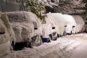 謎の勢力「日本は雪降るからEVは使えない！ガソリン車なら寒さに強い！」←これ