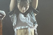 I'm in love with hinano's abs
