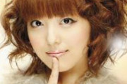 【悲報】声優の加藤英美里（37）さん、ガンダムの主題歌歌ってるおばさんみたいになってしまう