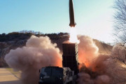 北朝鮮が新型戦術誘導兵器の発射実験、金正恩氏が視察…「ATACMS」や「イスカンデル」に似た短距離弾道ミサイルの改良型！