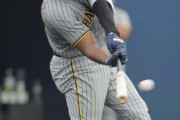 阪神　新外国人ロドリゲス弾丸長打でチャンスメーク　オリックス小木田の変化球を左中間二塁打
