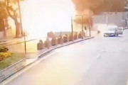 【衝撃】トルコ政府を狙った自爆テロの瞬間の映像が公開される。