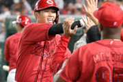 カープ中村奨成7号決勝HRで6連敗ストップ！小園3号先制弾＆猛打賞！高6回2失点！若鯉躍動で逆転勝ち！【広島3-2巨人/試合結果】