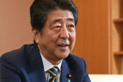 ワイ「え～出席をとるぞ。あべないかくそーりだいじん」安倍「はい元気であります」