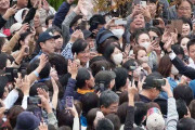 異例の兵庫知事選クライマックス　最終盤まで大激戦、熱をあげて訴える候補者を群集も凝視