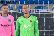 ◆悲報◆バルサ守護神ネトさん、エリア内でクルッと回ってるスキにボール取られてゴールされてしまう