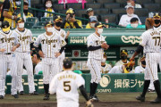 阪神矢野監督、控え選手ら試合中にもマスク着用開始