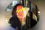 【動画】大阪でタクシーの料金を払わずに逃げた女、晒される。