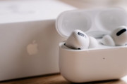 女友達へのクリスマスプレゼントにAirPods Pro 2を渡したら引かれる？