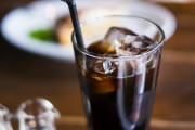 コーヒーをブラックで飲めない奴いる？