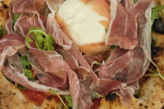 【画像】イタリアンピッツァ、美味すぎるｗｗｗｗｗｗ