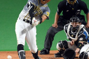 阪神　１２安打１０得点で快勝　２位・巨人と今季最大５差に