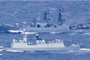 ロシア海軍艦艇が尖閣諸島沖の接続水域に入ったのを中国海軍艦艇が監視していた可能性…松野官房長官！